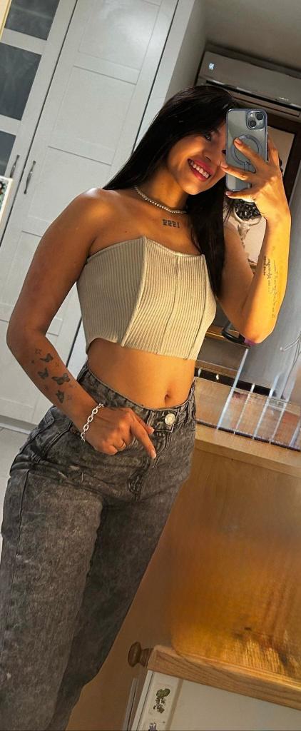 647609080: Chica busca chico en Madrid