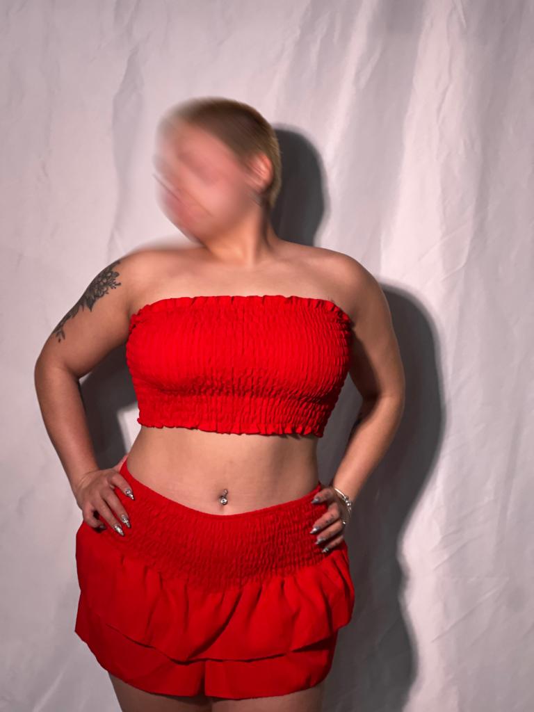 Chica busca chico en Granada: 