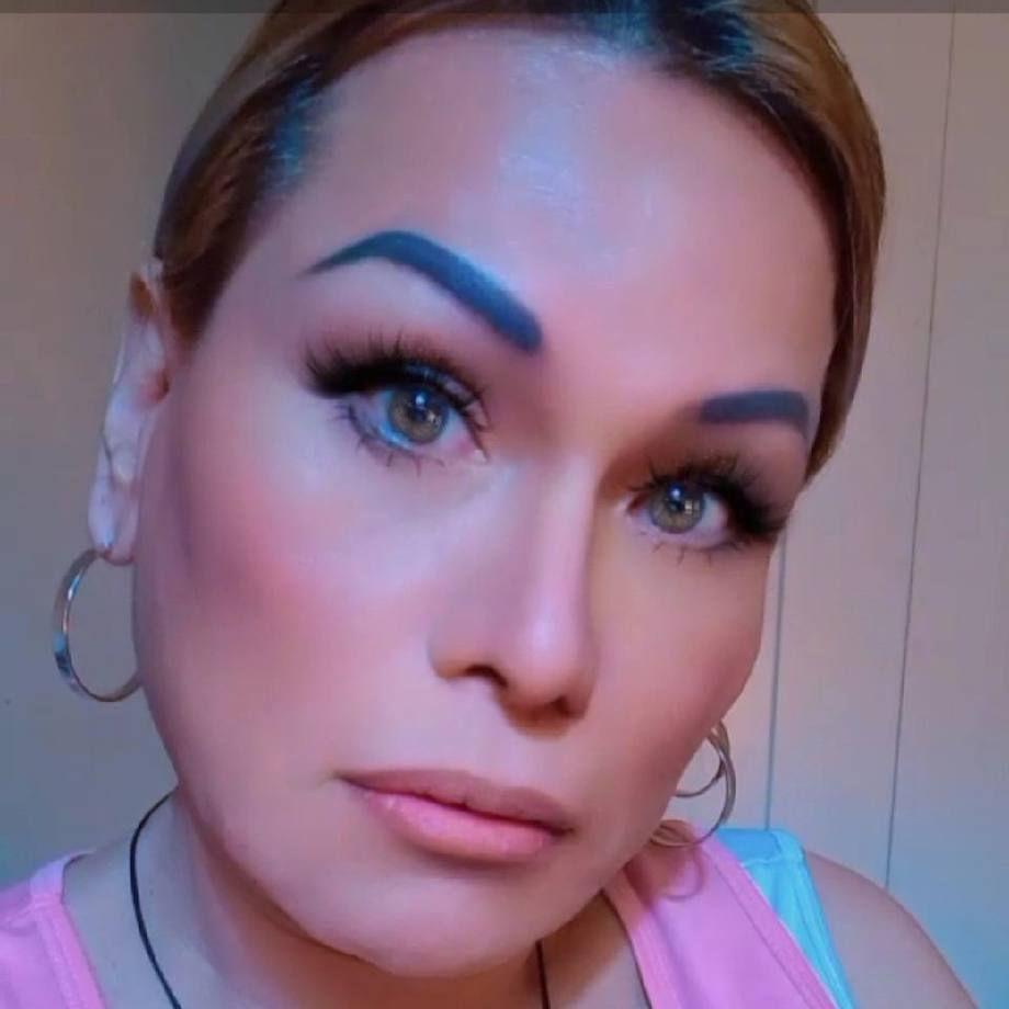 611285437: Transexual en La Coruña