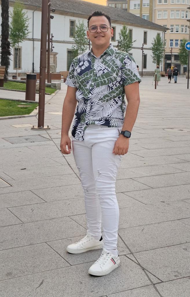 Chico busca chica en Pontevedra: 