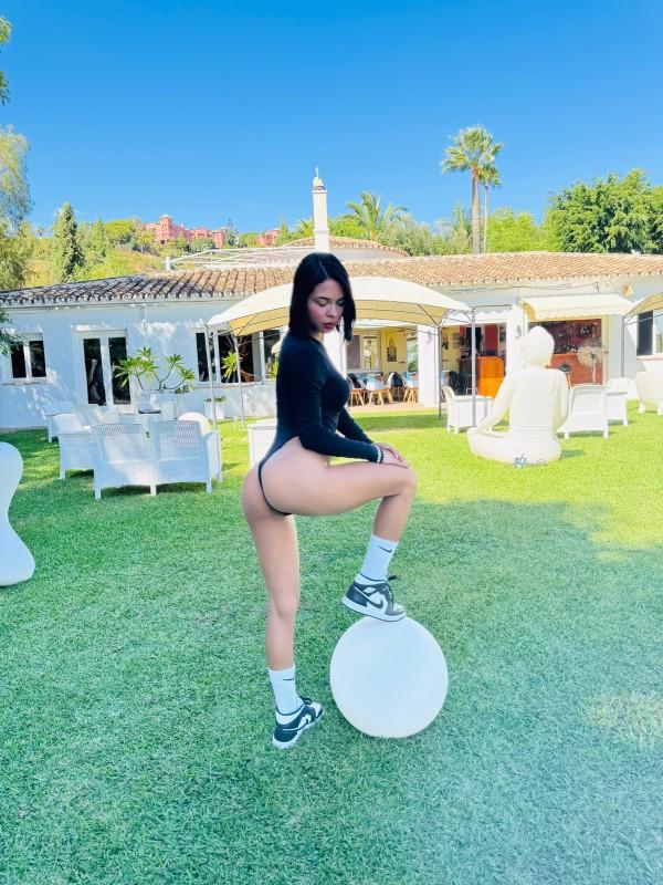 632613084: Chica busca chico en Ibiza