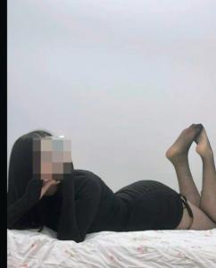 672114108: Chica busca chico en Barcelona