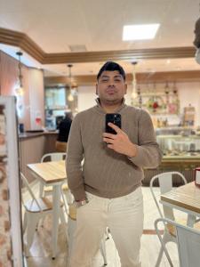 641826865: Chico busca chica en Valencia