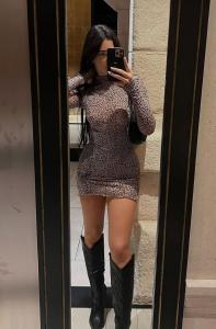 611371494: Chica busca chico en Madrid