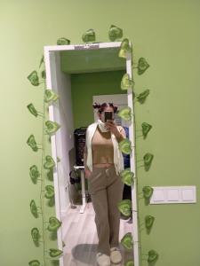 614549886: Virtual en Sevilla