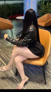 613421353: Chica busca chico en Sevilla