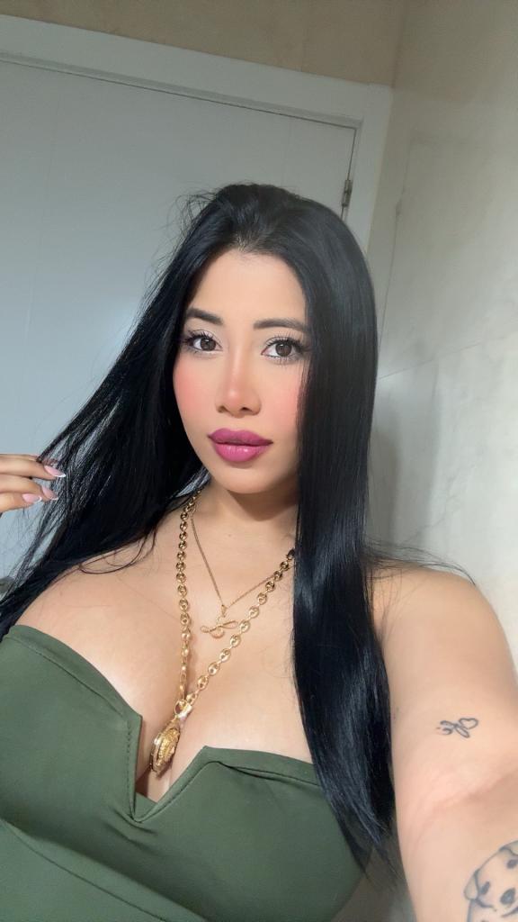 Chica busca chico en Cádiz: 