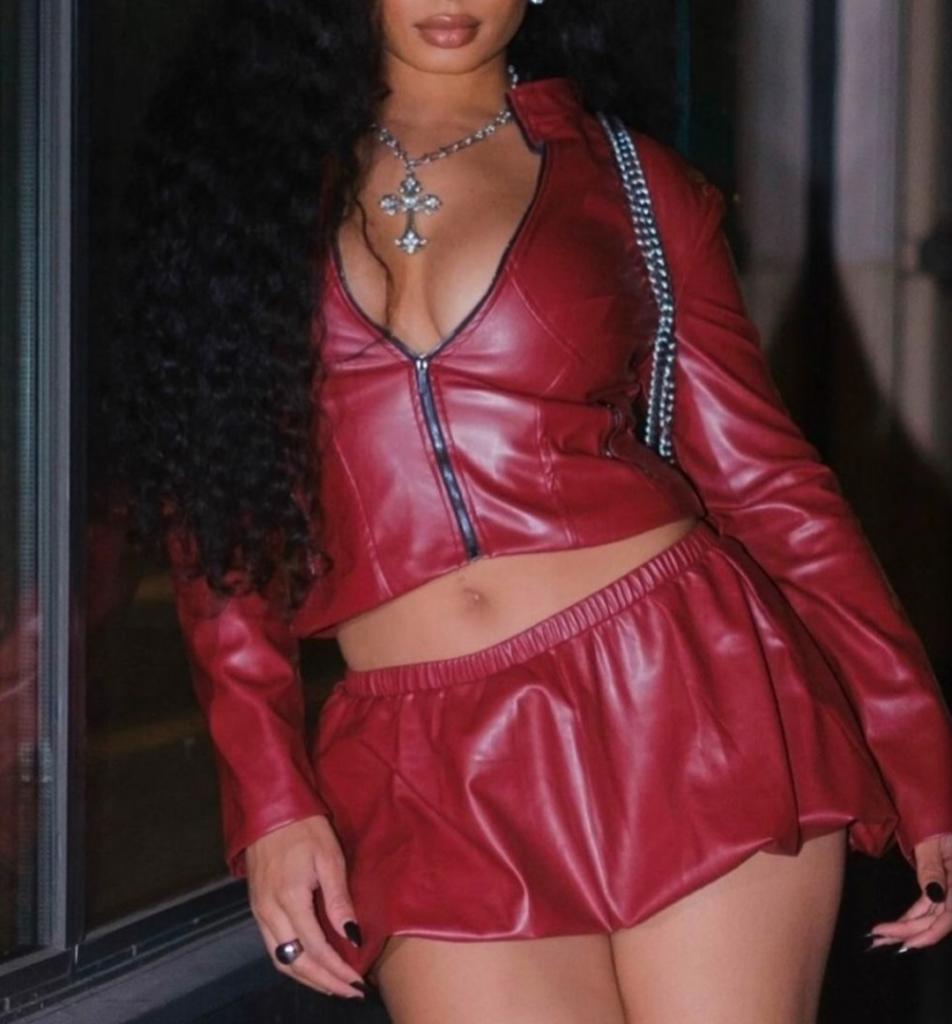 Chica busca chico en Lugo: 