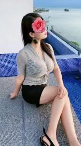 Chica busca chico en Huelva: 