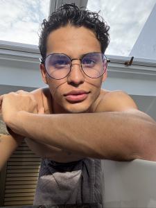 Chico busca chica en Ibiza: 