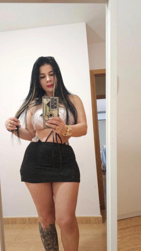 Chica busca chico en Almería: 