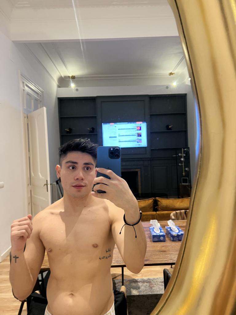 Chico busca chica en Barcelona: 