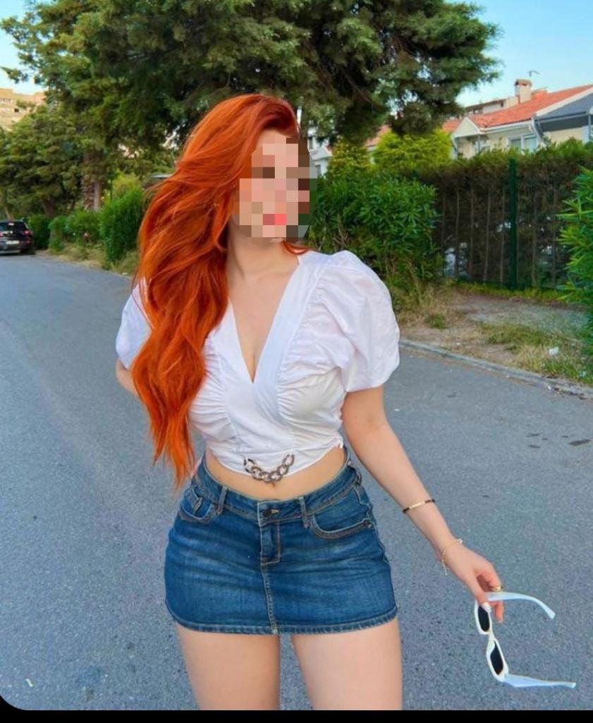 621384305: Chica busca chico en Málaga