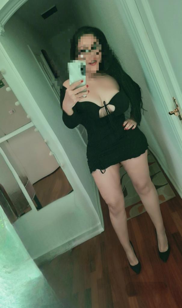 632936867: Chica busca chico en Cantabria