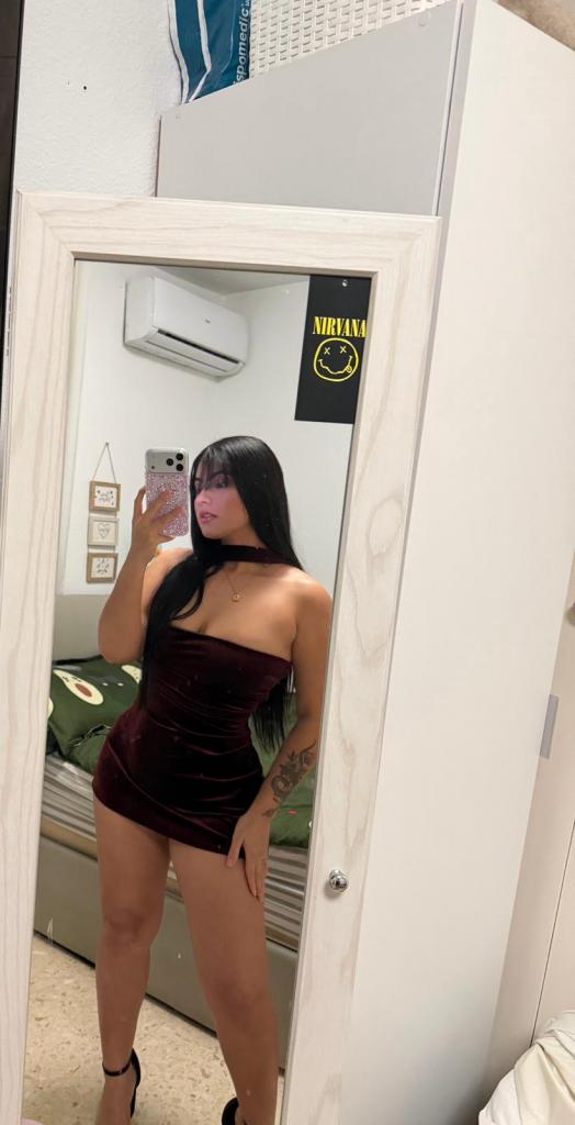 613225850: Chica busca chico en Málaga