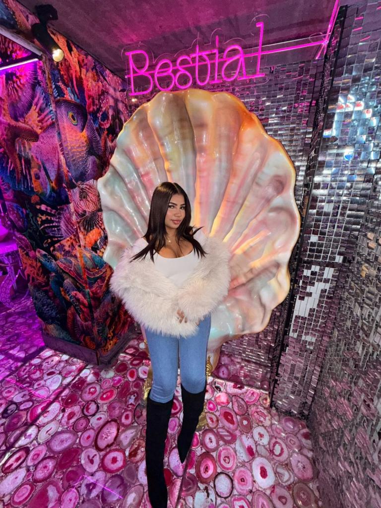 Chica busca chico en Castellón: 