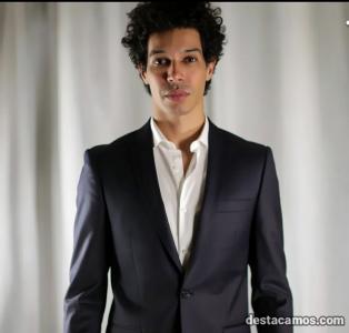 631341045: Chico busca chica en Pontevedra