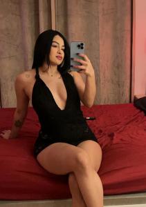 670263372: Chica busca chico en Gerona