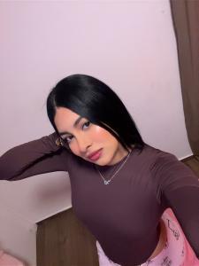 670263372: Chica busca chico en Gerona