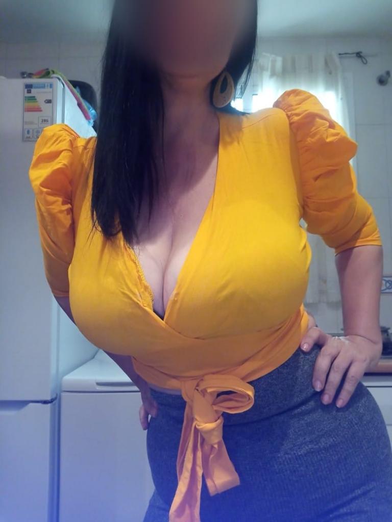 Chica busca chico en Cádiz: 