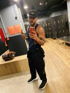 669065917: Chico busca chica en Barcelona