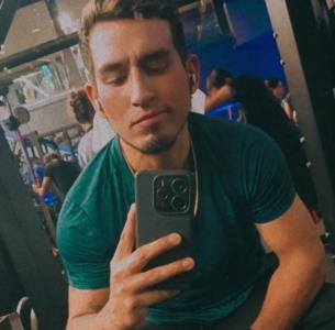 663716460: Chico busca chica en Madrid