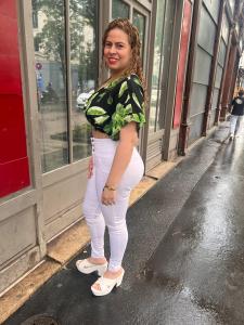 632992394: Chica busca chico en Navarra