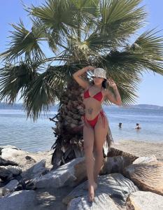 610544305: Chica busca chico en Málaga