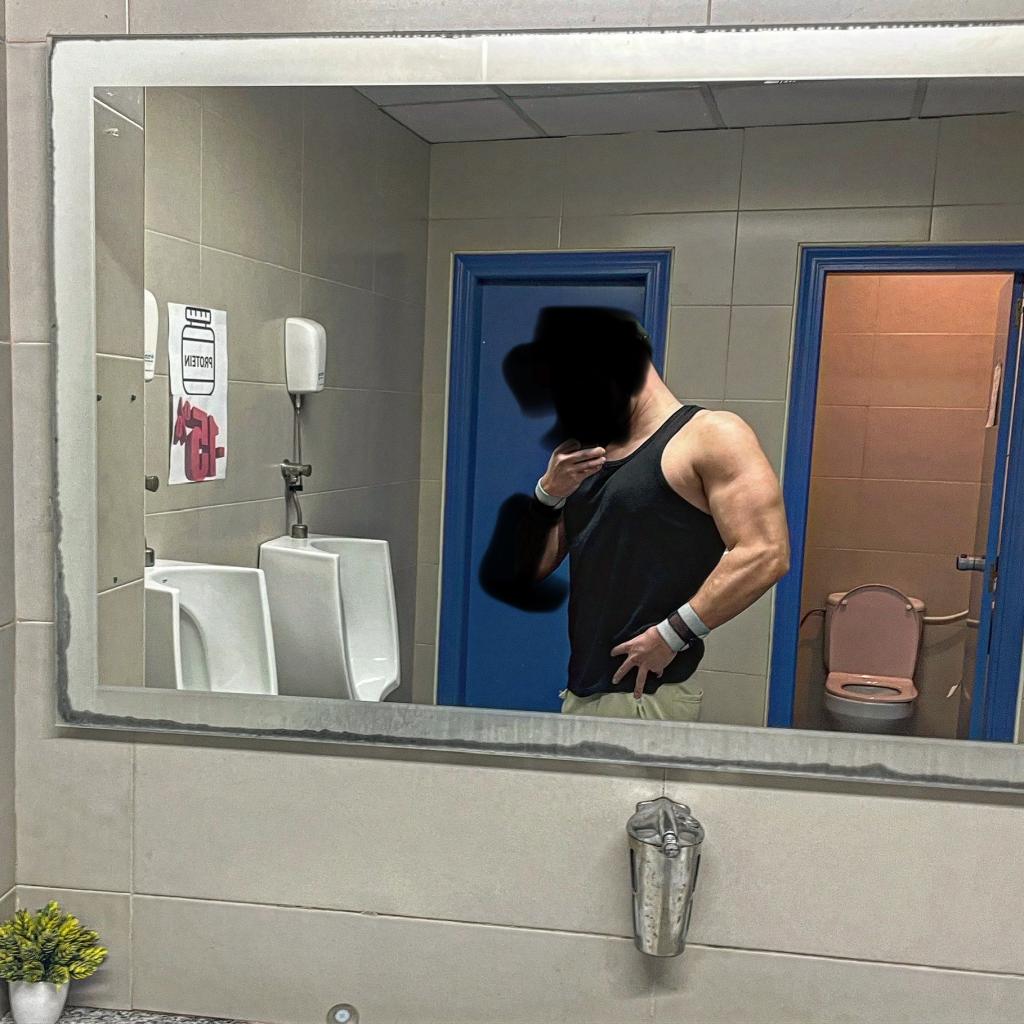 Chico busca chica en Cádiz: 