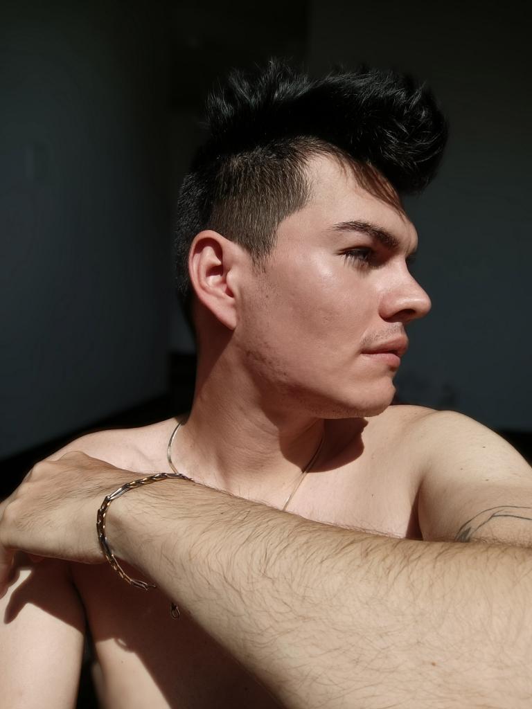 695992626: Chico busca chica en Asturias