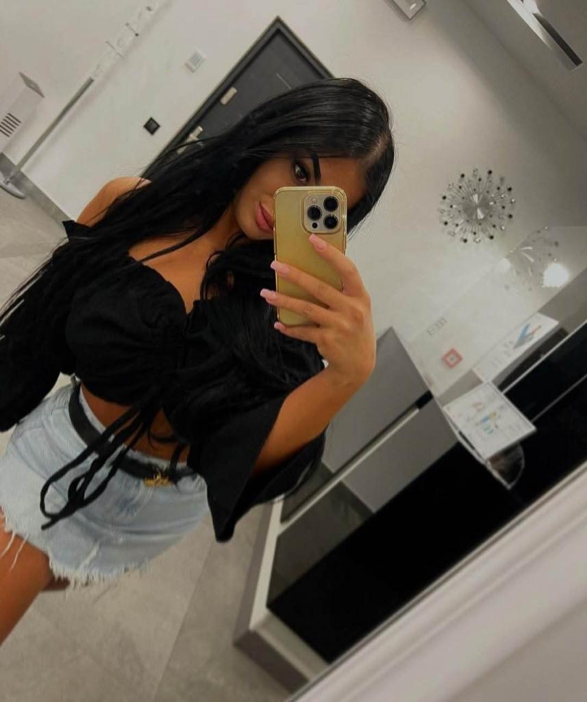 Chica busca chico en Tenerife: 