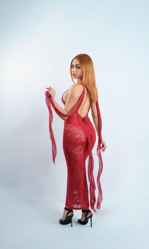 618668292: Chica busca chico en Madrid