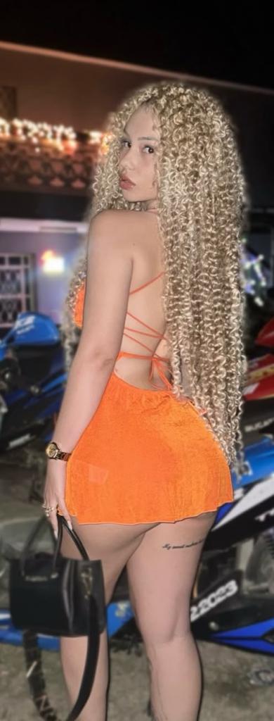 Chica busca chico en Huelva: 