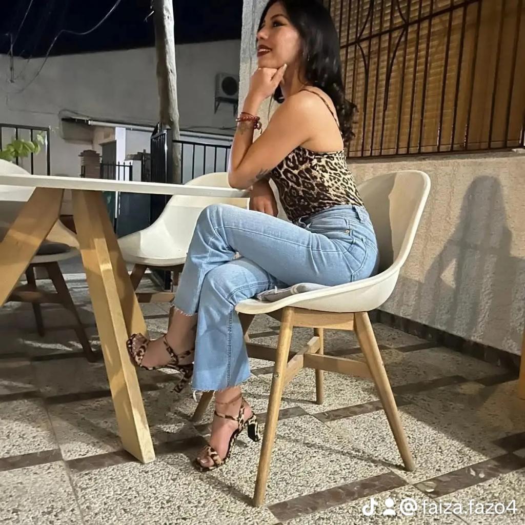 624130754: Chica busca chico en Málaga