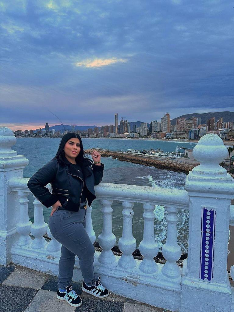 Chica busca chico en Castellón: 