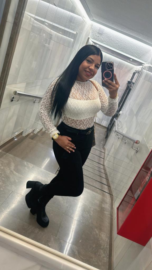 661195398: Chica busca chico en Murcia