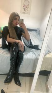 613907137: Transexual en Mallorca