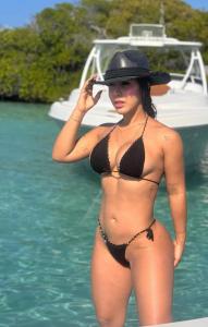 612224389: Chica busca chico en Pontevedra