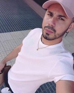 643155179: Chico busca chica en Toledo