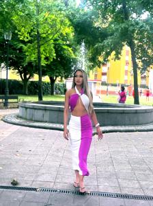 613962430: Chica busca chico en Orense