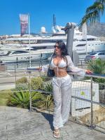 647270375: Chica busca chico en Cantabria