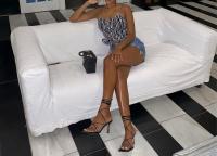 605214606: Chica busca chico en Madrid