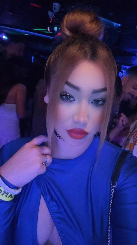 Chica busca chico en Ibiza: Chica busca chico