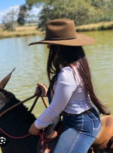 613395799: Chica busca chico en Murcia