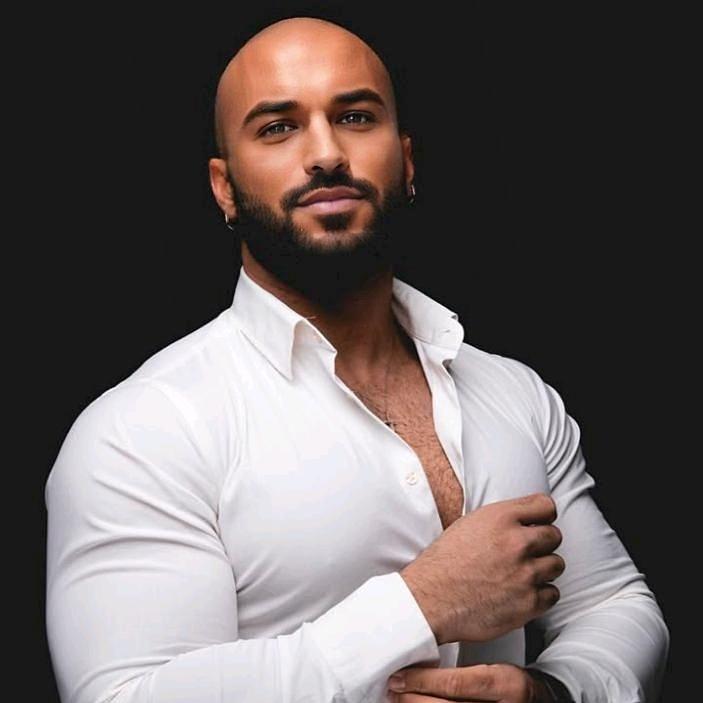 Chico busca chica en Málaga: 