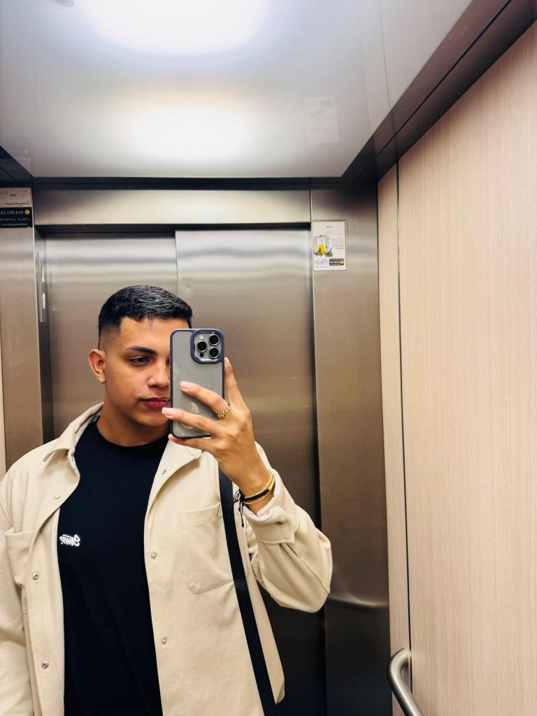 613856352: Chico busca chica en Cantabria