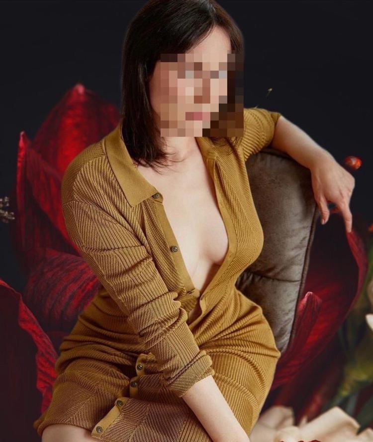 642626041: Chica busca chico en Barcelona