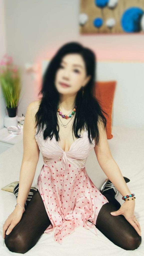 Chica busca chico en Madrid: Chica busca chico