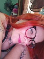 677308085: Chica busca chico en Lugo