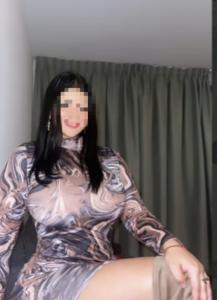 613859338: Chica busca chico en La Coruña